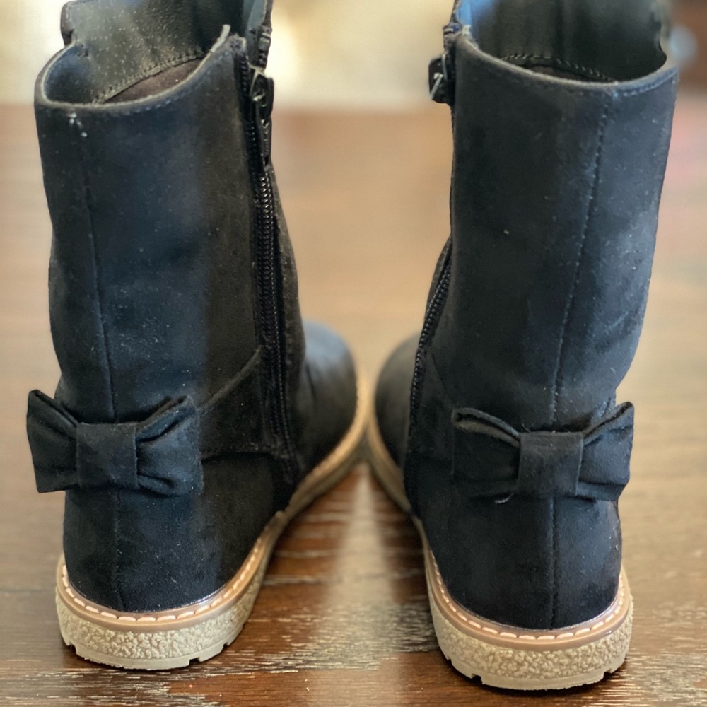 Black bow toddler boots